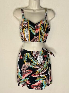 Black Tropical Leaf Mini Wrap Skirt - Women's Summer Skirt